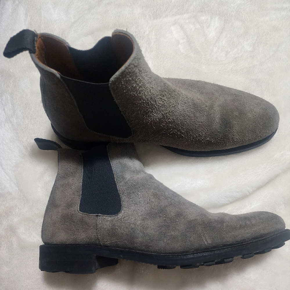 Taft Gray suede Chelsea Boot- sz. 42 - nice quality